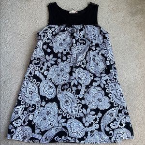 Super cute black and white mini dress